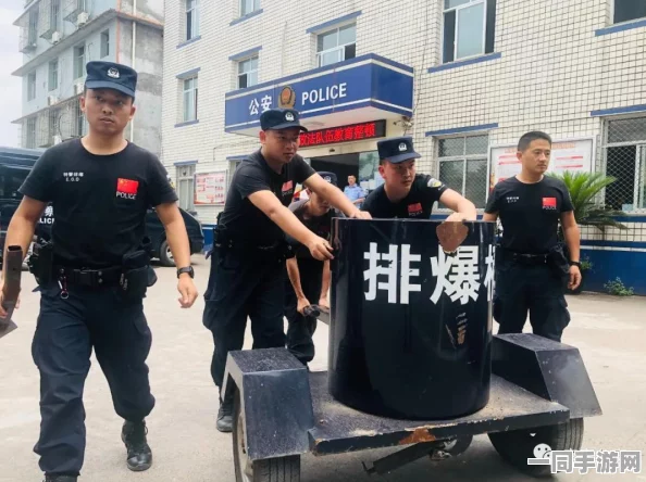 星际战甲武器库大揭秘，深度剖析爆炸类主战甲，重塑战场新格局